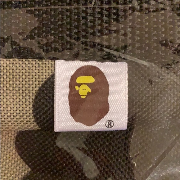 ⭐️Host Pick-A Bathing Ape BAPE Duffle Shoulder bag - Picture 3 of 4